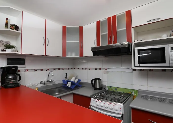 Residencial Emilio Appartement *